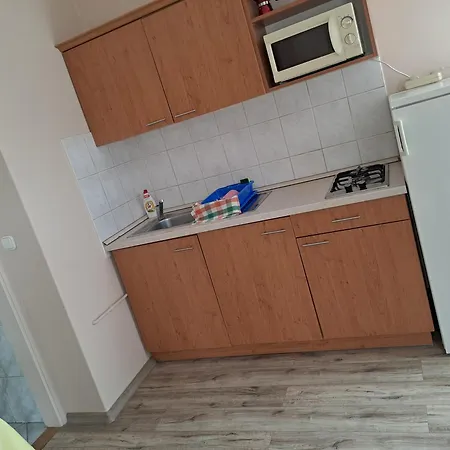 Lejlighed Alinka Apartmanhaz *
